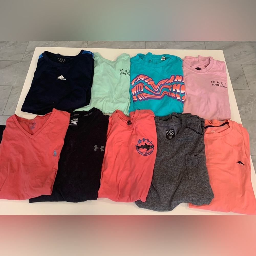 Nine short sleeve T-shirts